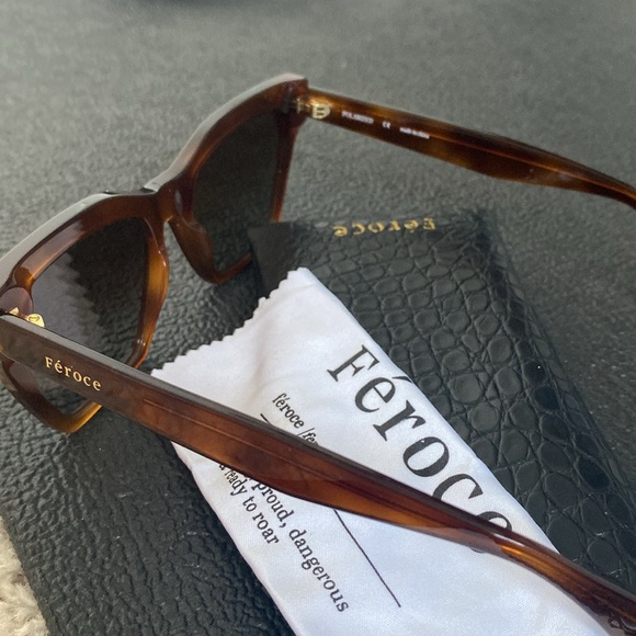 Like new Feroce Heather XL Honeycombe Sunglasses polarized - Picture 4 of 9